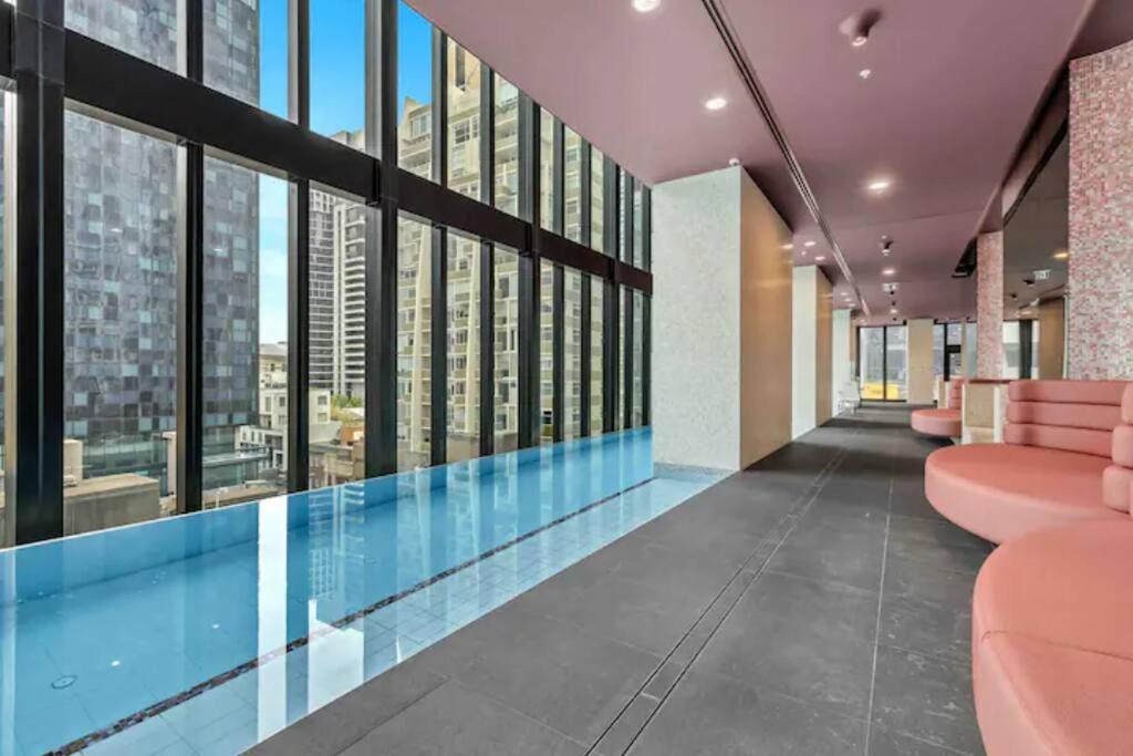 Comfy 2 Bed Apartment In The Heart Of メルボルン エクステリア 写真